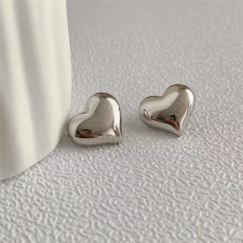 Elegant Gold Heart Shaped Stud Earrings - Minimalist Bridal Jewelry for Women