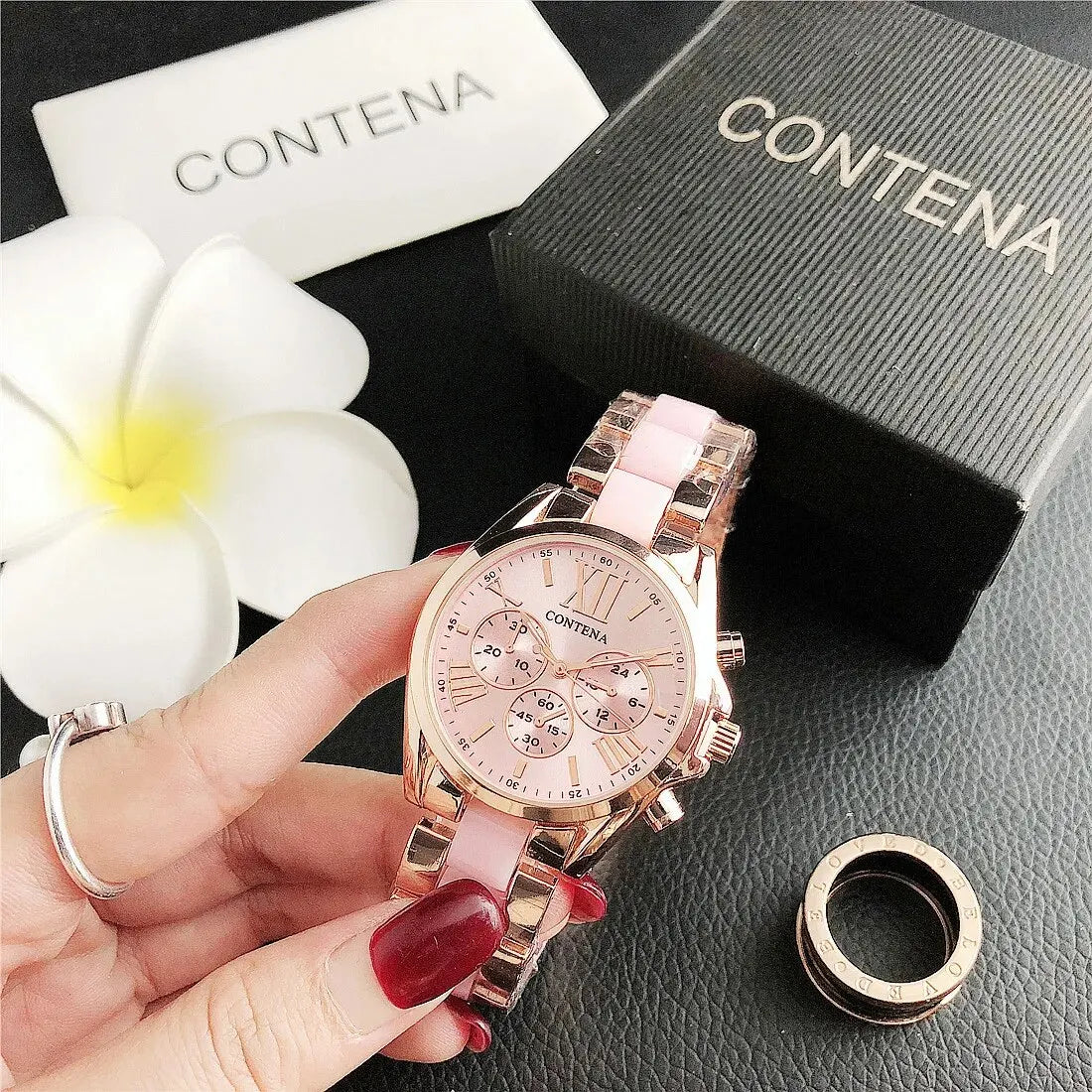 Elegant Women's Luxury Quartz Watch with Creative Steel Bracelet - Fashionable Timepiece for Any Occasion